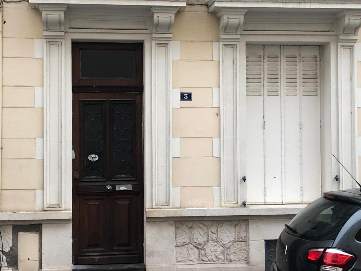 Appartement F3 Agreable Vichy Exterior photo